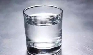 为什么不能喝过了夜的水 被分解成亚硝酸盐对身体有害
