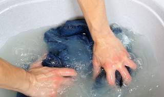 洗衣粉会伤手吗 洗衣粉对伤害手部皮肤吗
