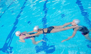 女生自由泳技巧 适合女生的自由泳技巧小结