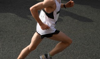 中考跑步男生技巧 中考男生跑1000米的技巧有什么