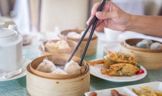 荠菜饺子怎么做好吃 荠菜饺子的做法