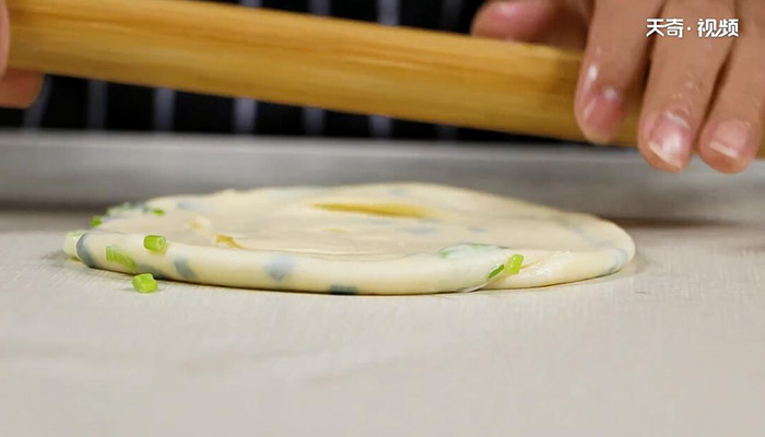 千层葱饼的做法 怎么做千层葱饼