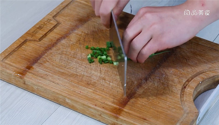 豌豆尖蘑菇豆腐汤的做法 豌豆尖蘑菇豆腐汤怎么做