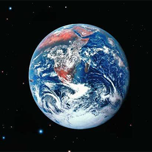 地球公转一周的时间是多少？