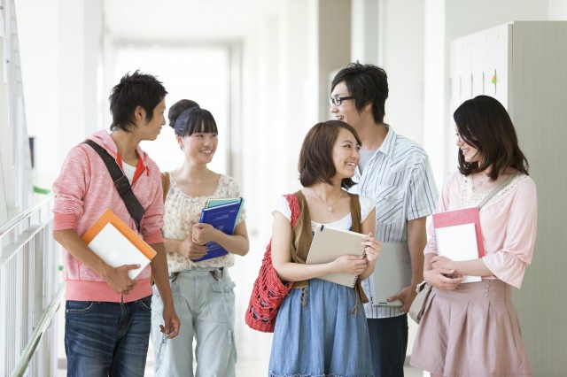 上大学后怎么和老师相处  大学生和老师的相处之道