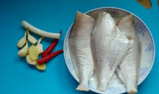 冻扒皮鱼怎么做好吃 冻的鱼皮怎么做好吃