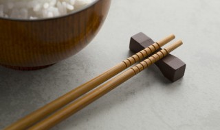 筷子有油腻怎么清洗（筷子有油味怎么去除?）