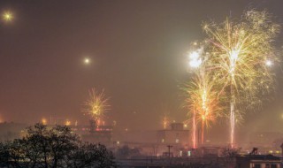 烟花在古代意味着什么 古时候放烟花是为了什么