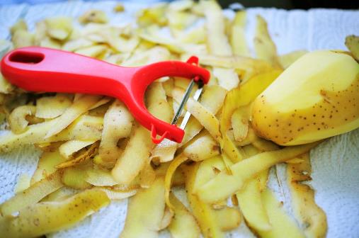 10种食材去皮妙法：土豆对虾板栗芒果橙子等去皮攻略大全