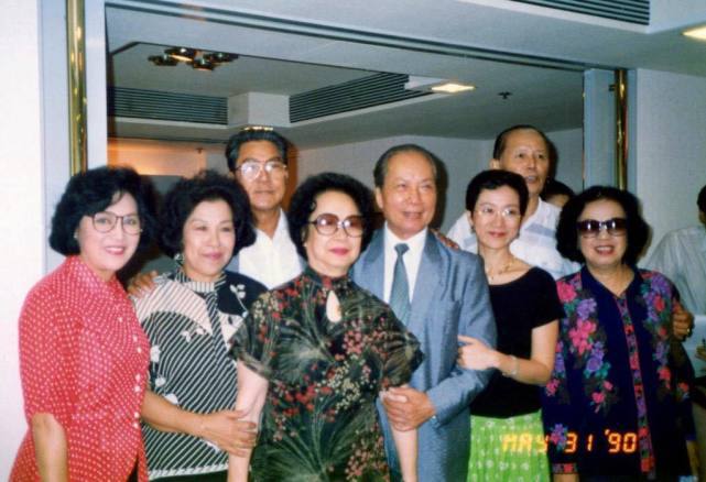 《大地恩情》老戏骨郑文霞离世，享年93岁，曾与叶童冯宝宝搭档