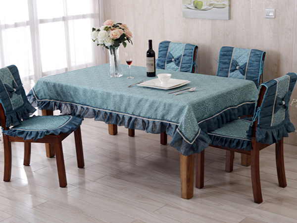家用餐桌布材质详解 让进餐更舒适