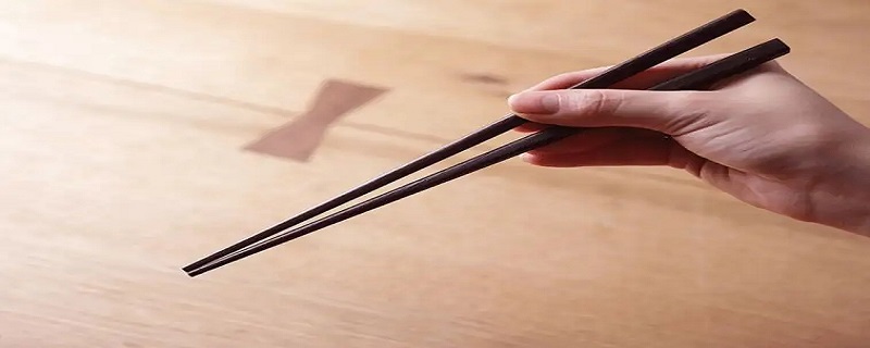 筷子能提起米杯的原理 筷子能提起米杯的原理作文怎么写