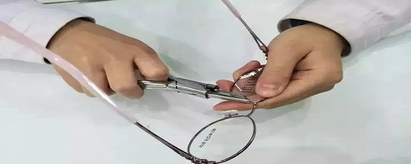 眼镜容易下滑如何解决