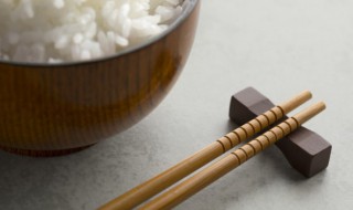 筷子洗了放哪保存不发霉，筷子用什么洗不会发霉呢