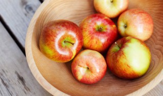怎样挑的苹果又脆又甜窍门 如何挑苹果又甜又脆