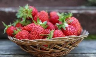 草莓是易过敏水果吗 草莓是易过敏水果吗为什么