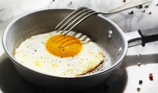 鸡蛋和葛粉能一起煎着吃吗（鸡蛋和葛粉能一起煎着吃吗早餐）
