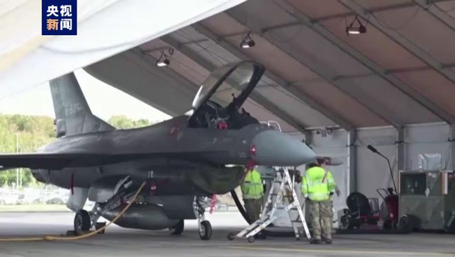 乌防长称或将于明年春天开始使用F-16战机