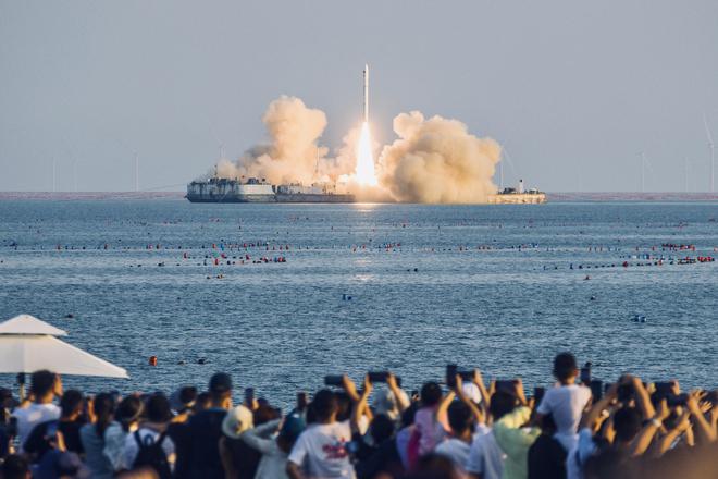 一箭四星 星河动力首次海上发射成功