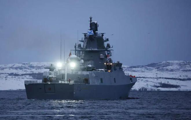 石宏：俄战舰携“锆石”远航，普京视频主持仪式有深意
