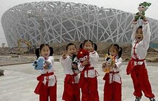 中国首例五胞胎长大了，如今年满21岁，曝光后现状令众人唏嘘！