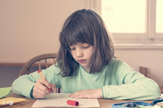 辅导孩子作业的6个小秘密，家长再也不用为孩子写作业而烦恼了！