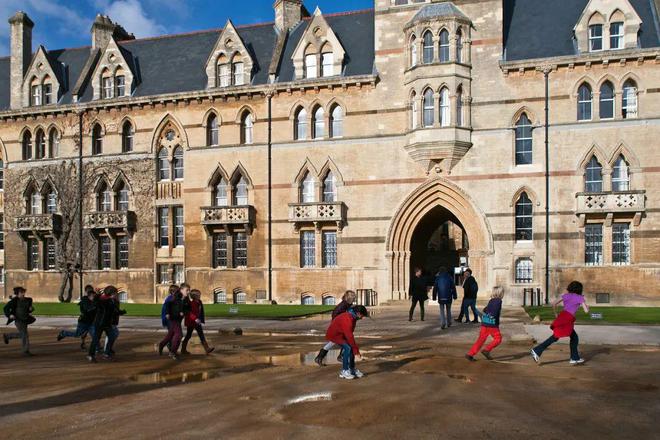 完整2周，插班英国百年私校！还能探访牛津大学、温切斯特公学？
