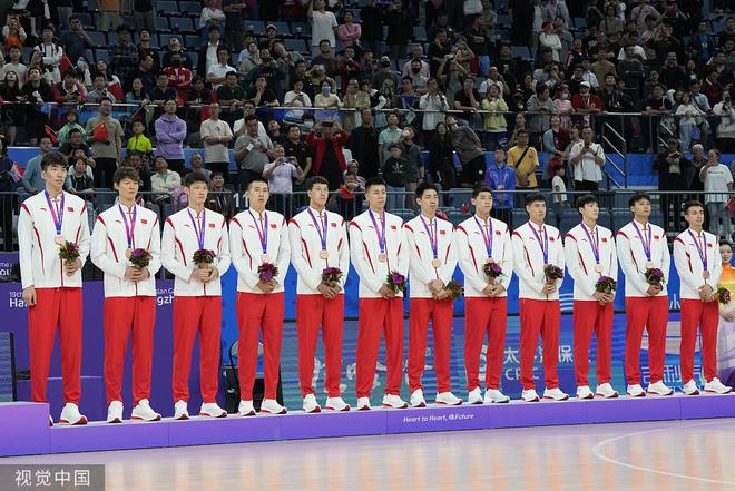 亚运第13日：中国获8金 女足男篮摘铜女举终夺冠