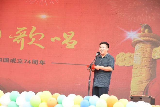 “青春，为祖国歌唱”——胶州市第二实验初级中学举行艺术节展演
