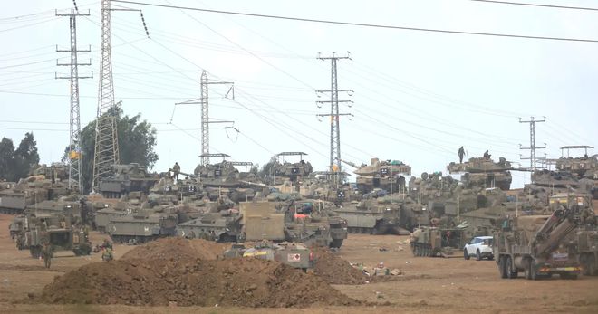 以色列坦克学俄军“加顶棚”