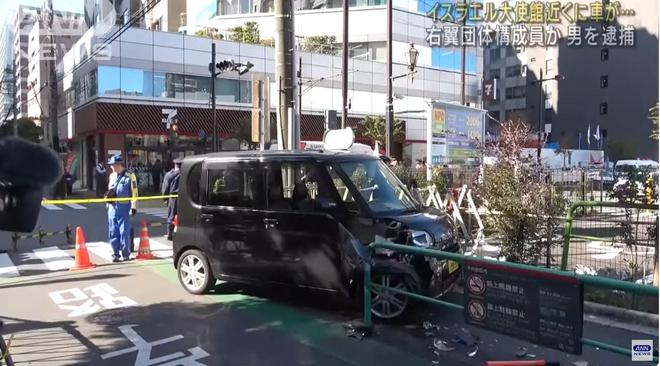 日本一右翼团体分子驾车冲撞以色列大使馆附近路障，被当场逮捕